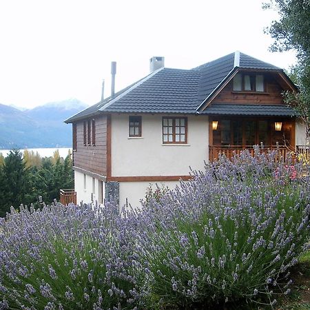 Arelauquen Bungalows&Suites San Carlos de Bariloche Exterior foto