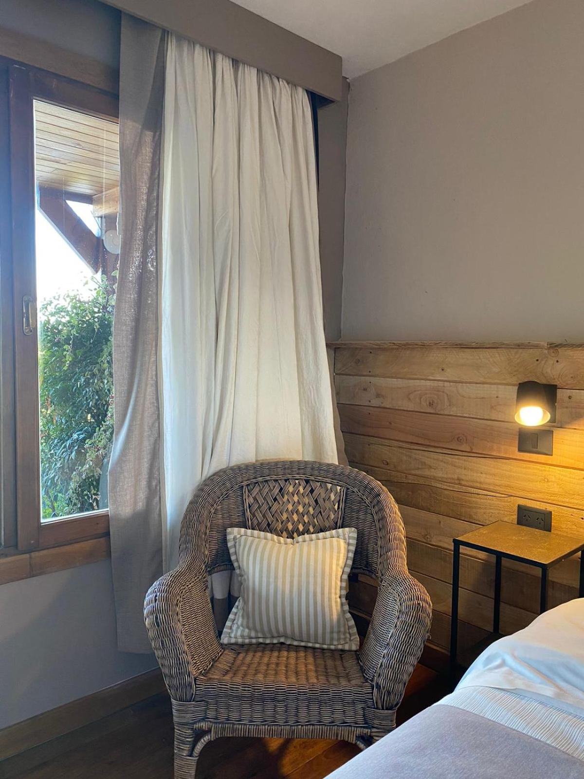 Arelauquen Bungalows&Suites San Carlos de Bariloche Exterior foto