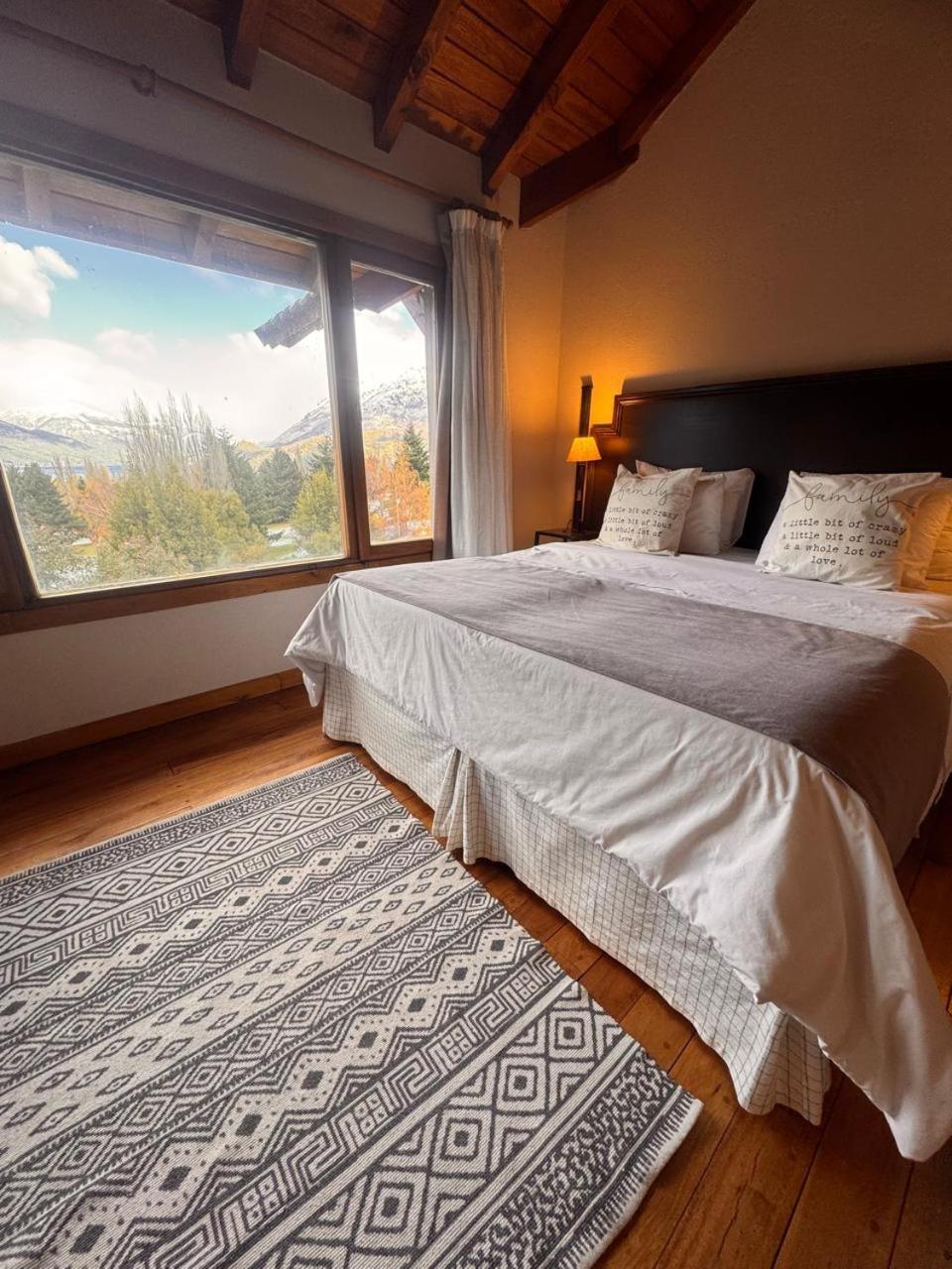 Arelauquen Bungalows&Suites San Carlos de Bariloche Exterior foto